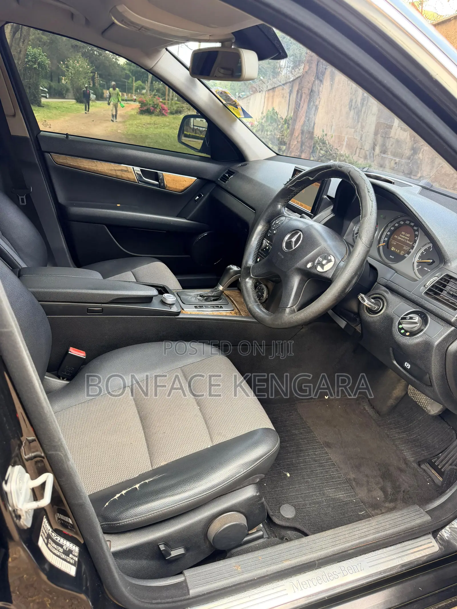 Mercedes-Benz C200 2009 Black