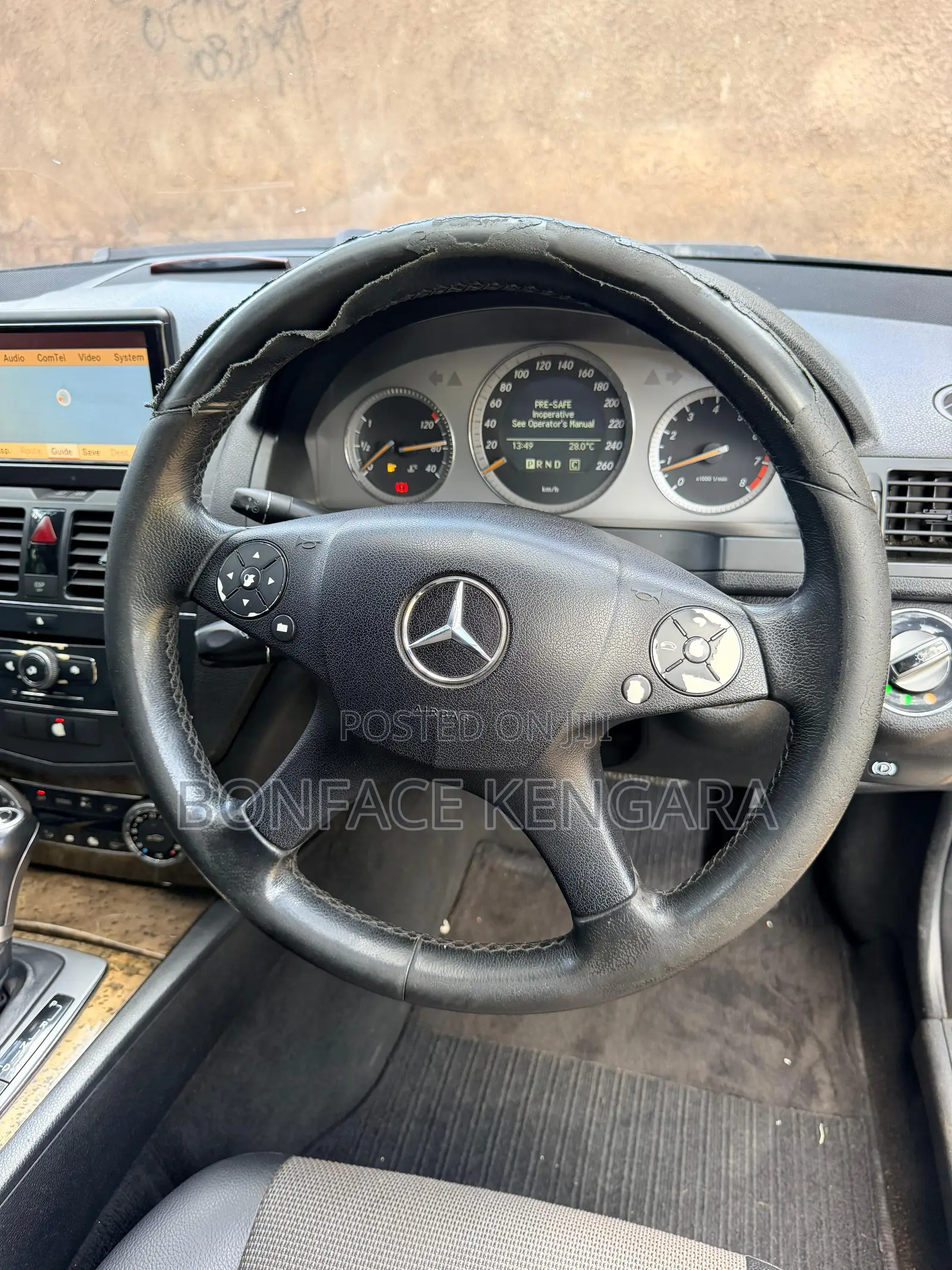Mercedes-Benz C200 2009 Black