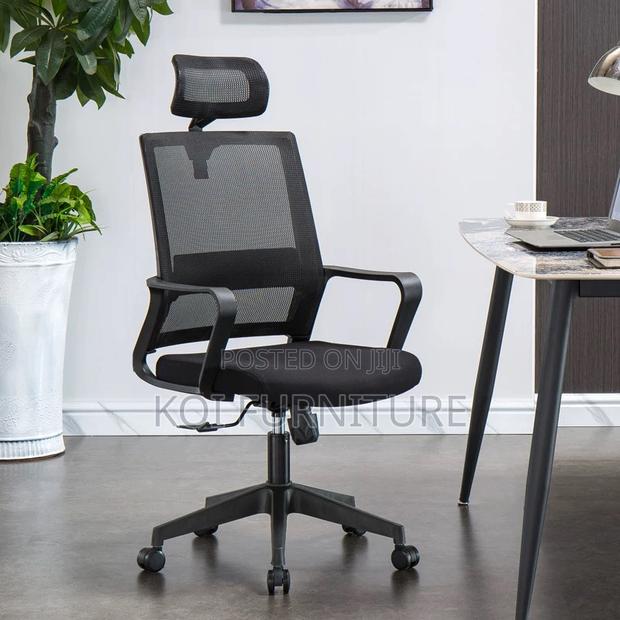 Office Chair : Modern Black Mesh Task Chair - main view