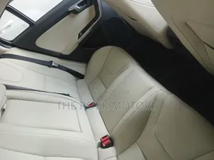 Volvo S60 2016 Silver