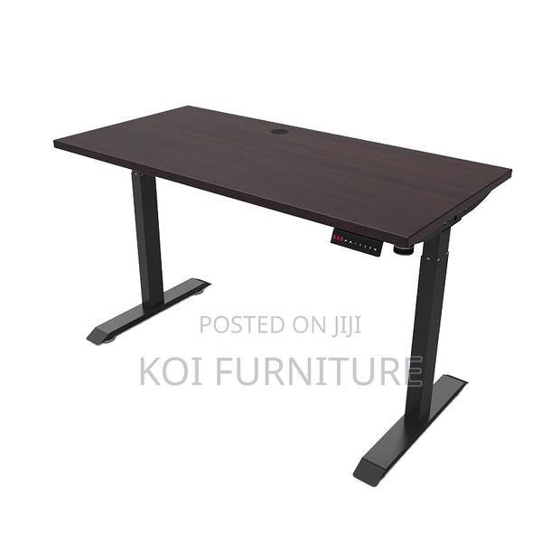 Office Desk: Modern 1.4m Electrical Height Adjustable Desk - thumbnail 7