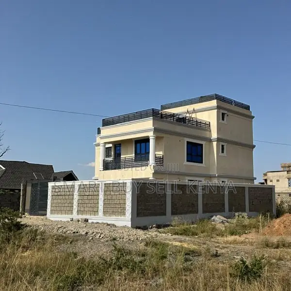 5bdrm Maisonette in Kamakis for sale