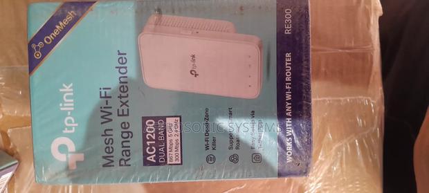 R300 Tp-Link Wifi Extender - main view