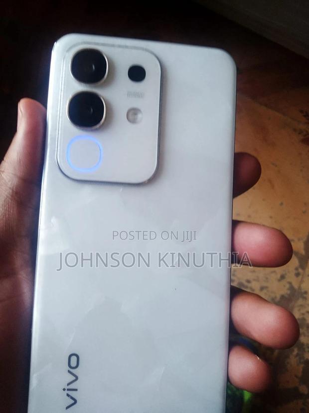 Vivo Y29 256 GB White - thumbnail 3