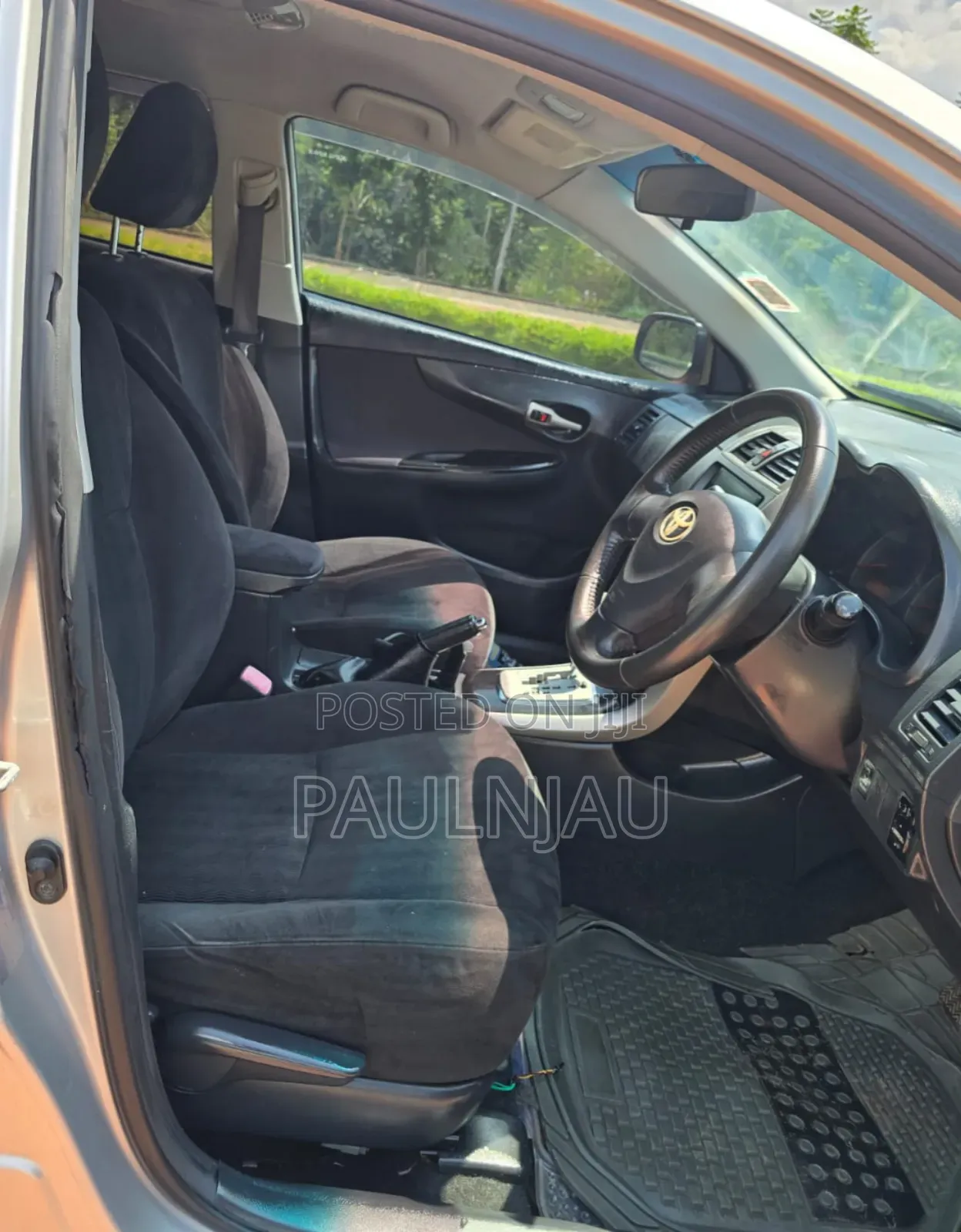 Toyota Corolla Fielder 2010