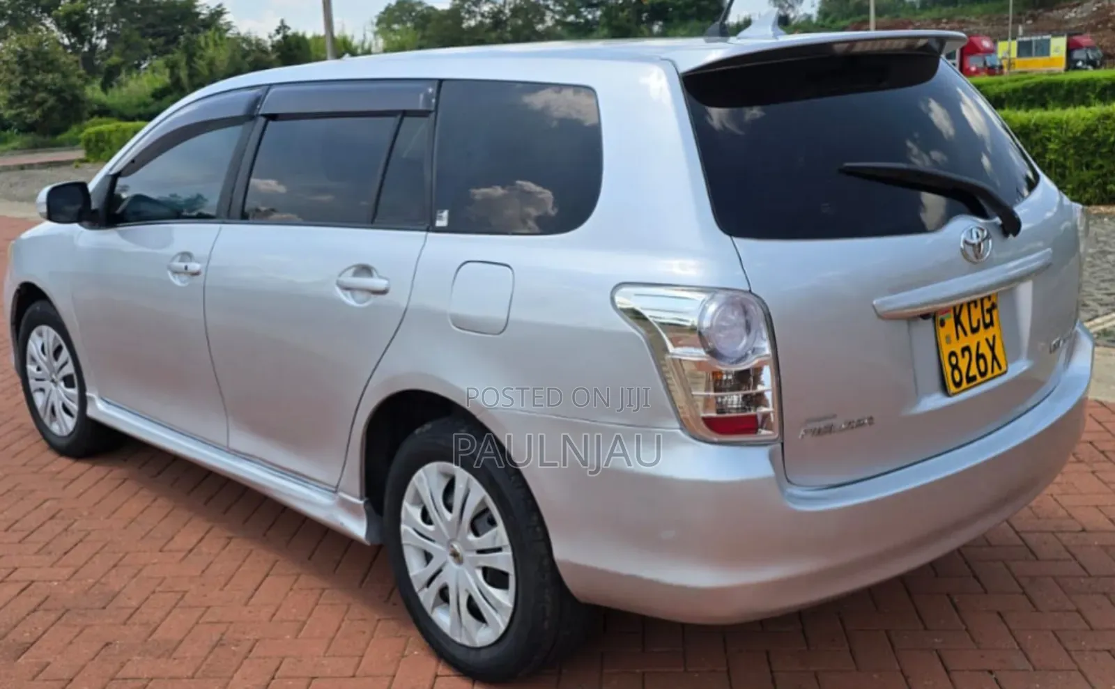 Toyota Corolla Fielder 2010