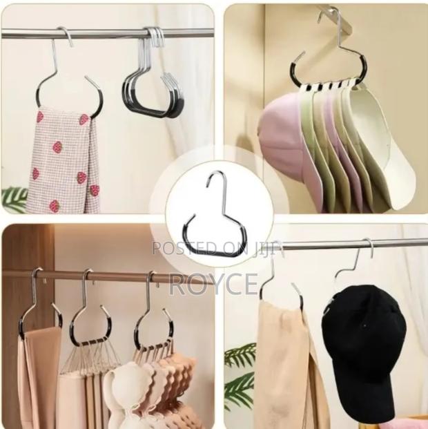 Multifunctional Hook Hanger