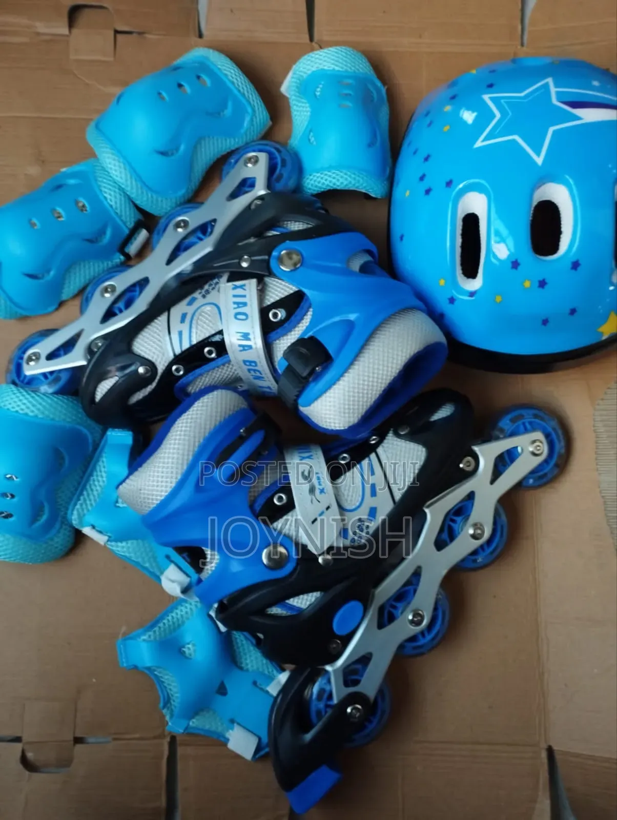 Kids Skating Shoes With Guards Blue