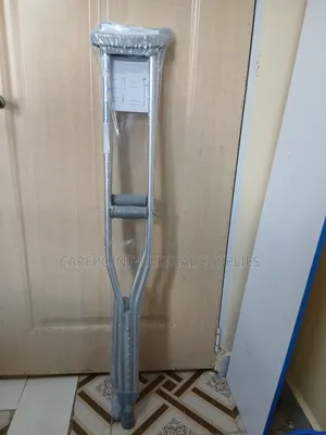 Underarm Crutches