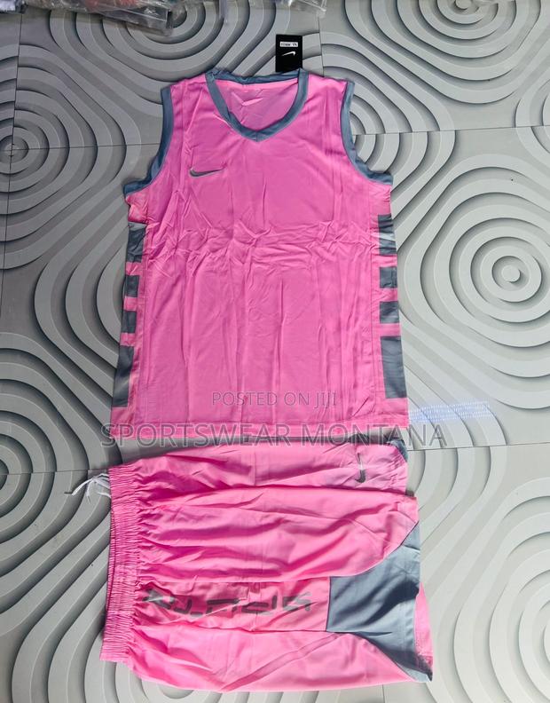 Sportswear - thumbnail 5