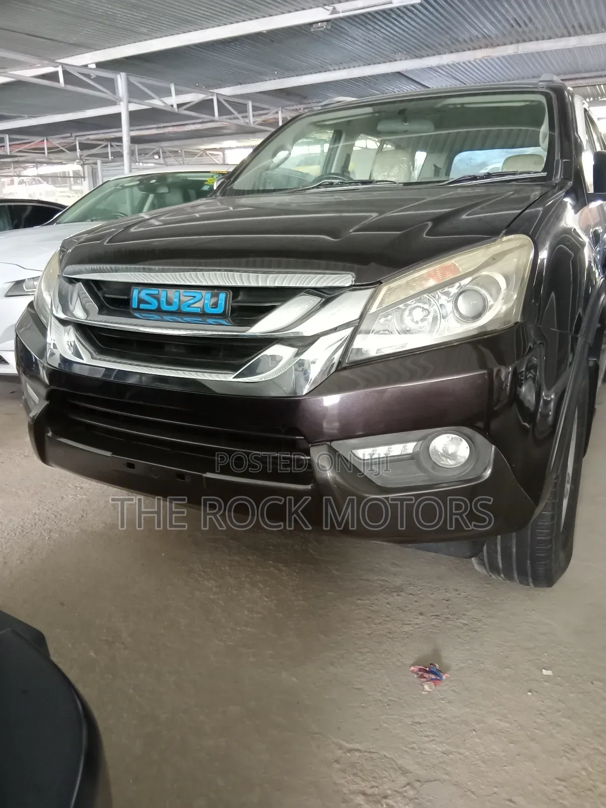 Isuzu MU-X 2017 Black