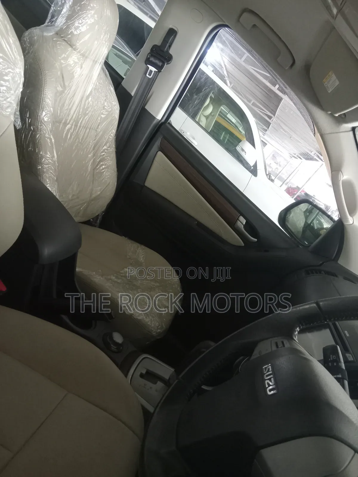 Isuzu MU-X 2017 Black