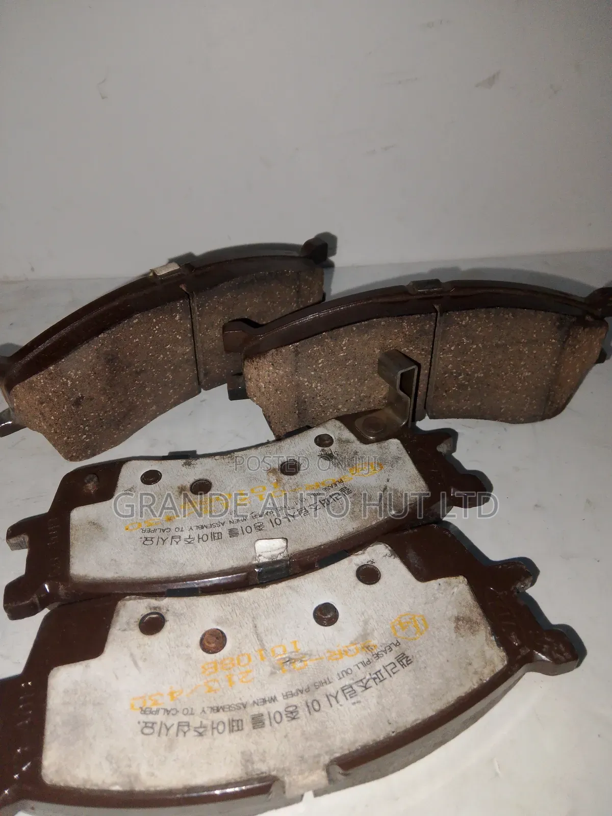 Front Brake Pads Kia Pride 2000 (Genuine Parts)