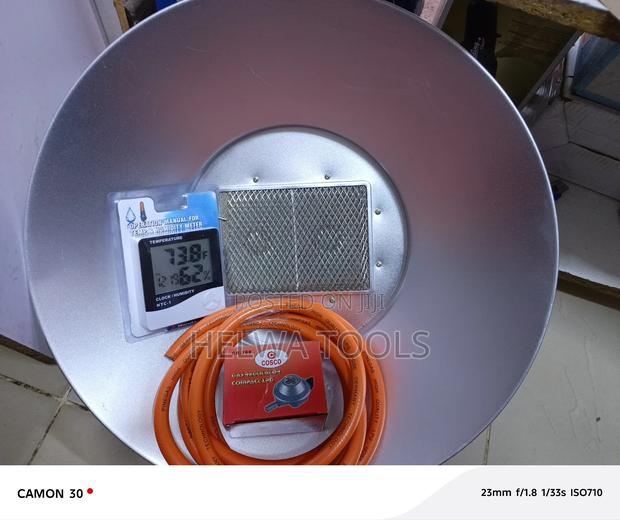 2000 Chick's Gas Brooder Set