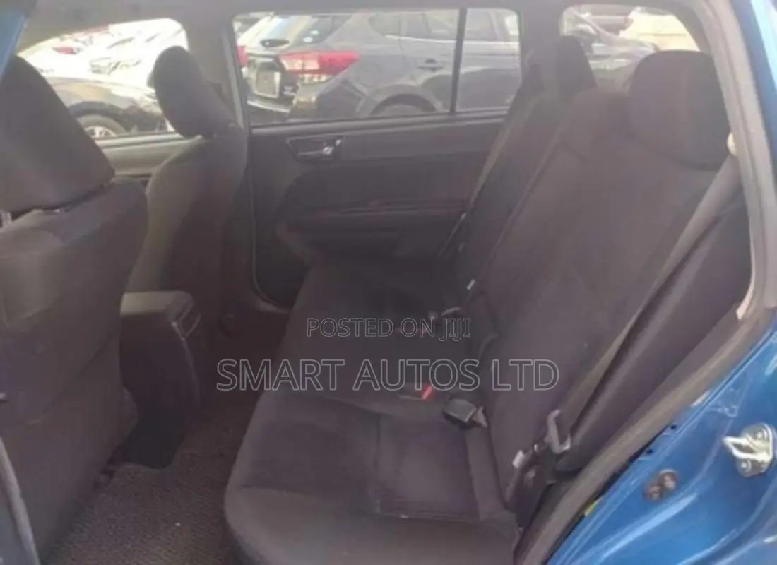 Toyota Corolla Fielder 1.5 Hybrid FWD 2019 Blue