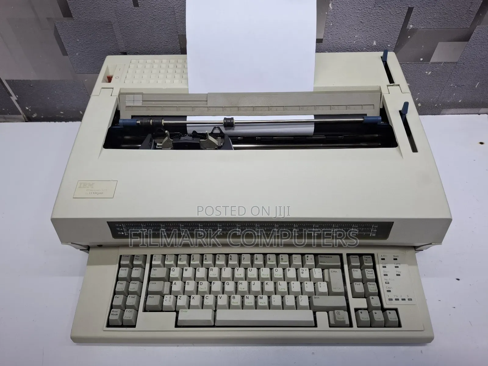 Ibm Lexmark Wheelwriter 3000 Electric Typewriter (Reconditioned)