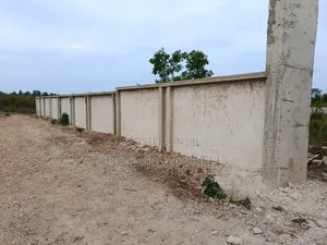 1/4 Acre Prime Property in Diani