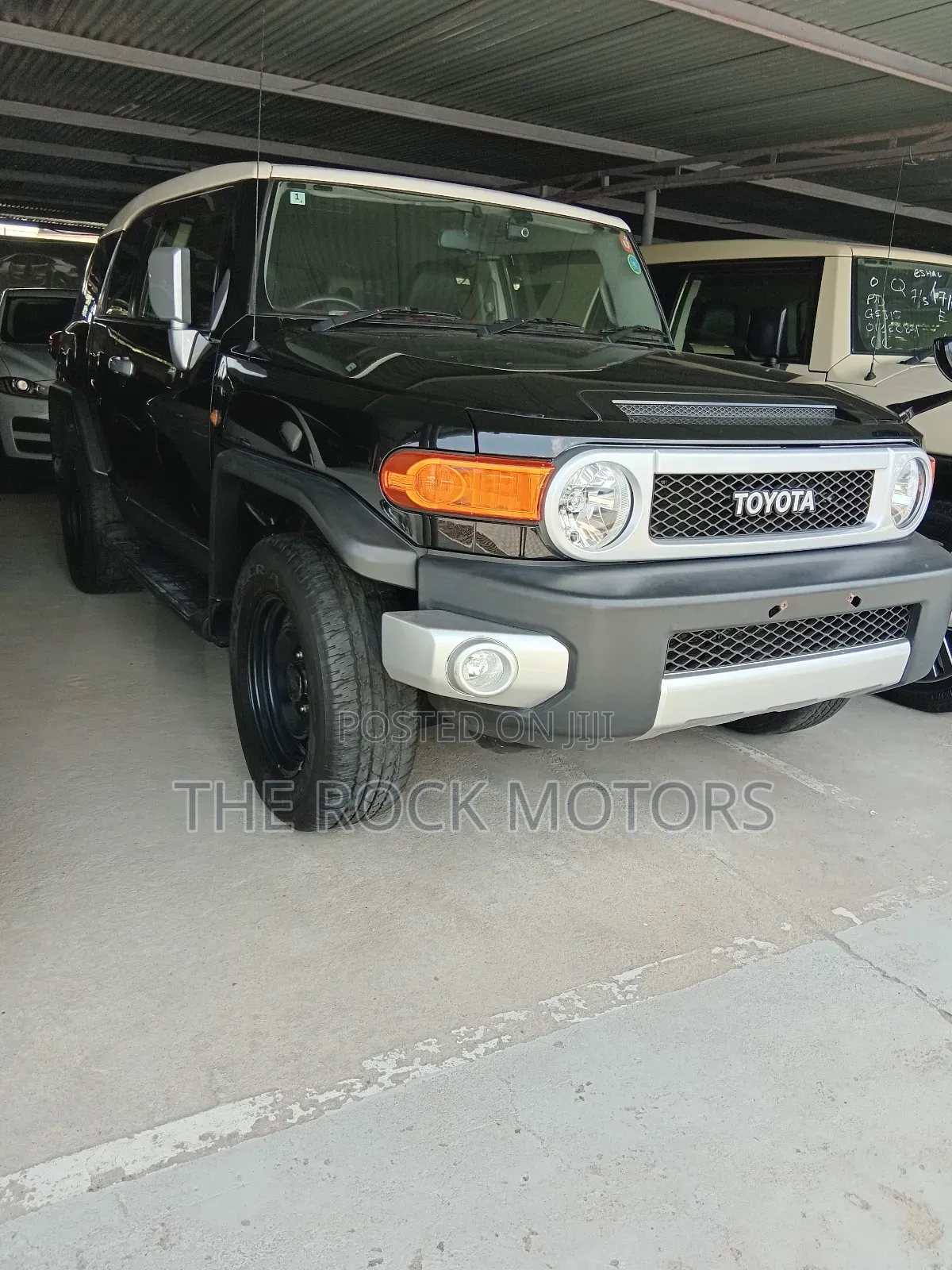 Toyota FJ Cruiser 2014 Black