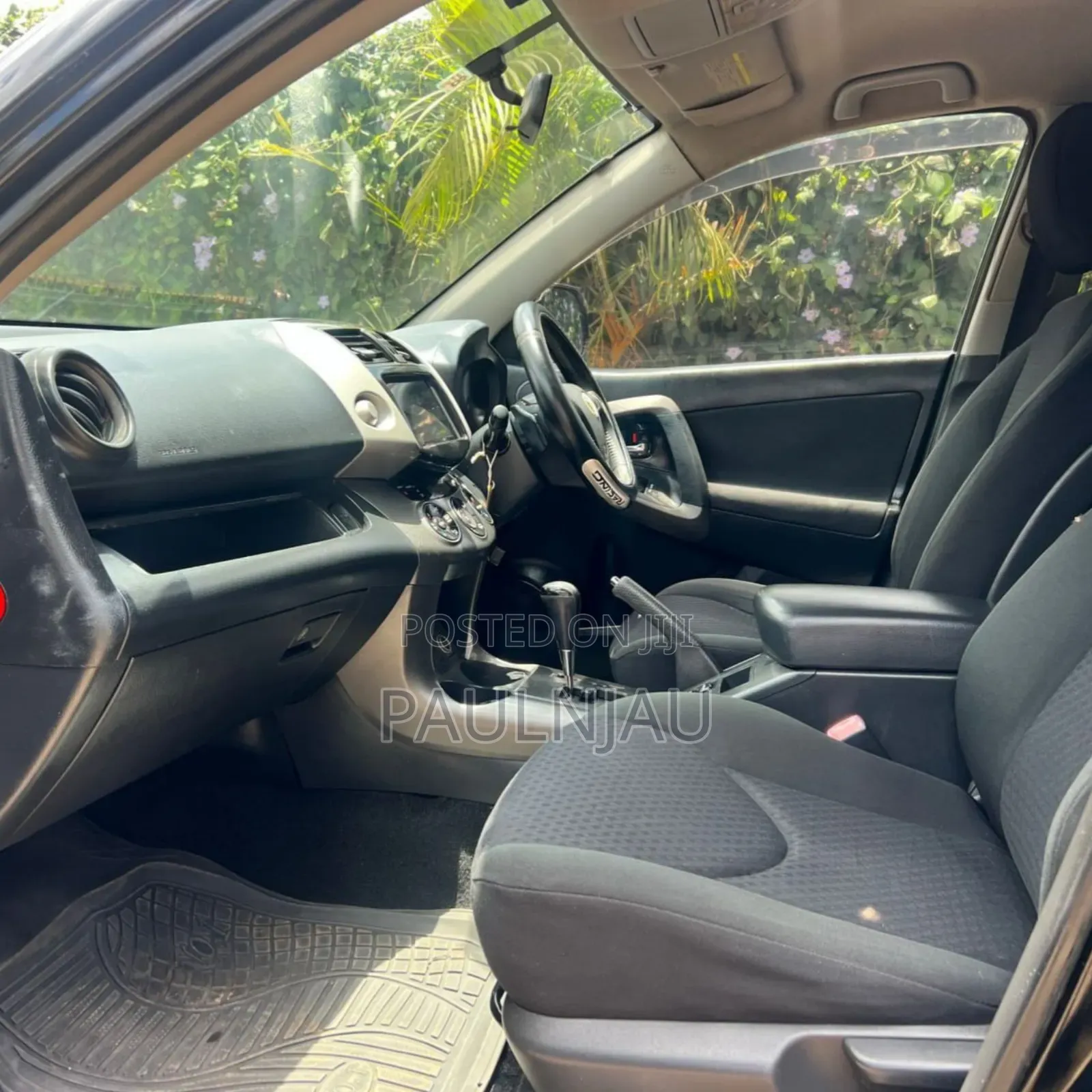 Toyota Vanguard 2010 Black