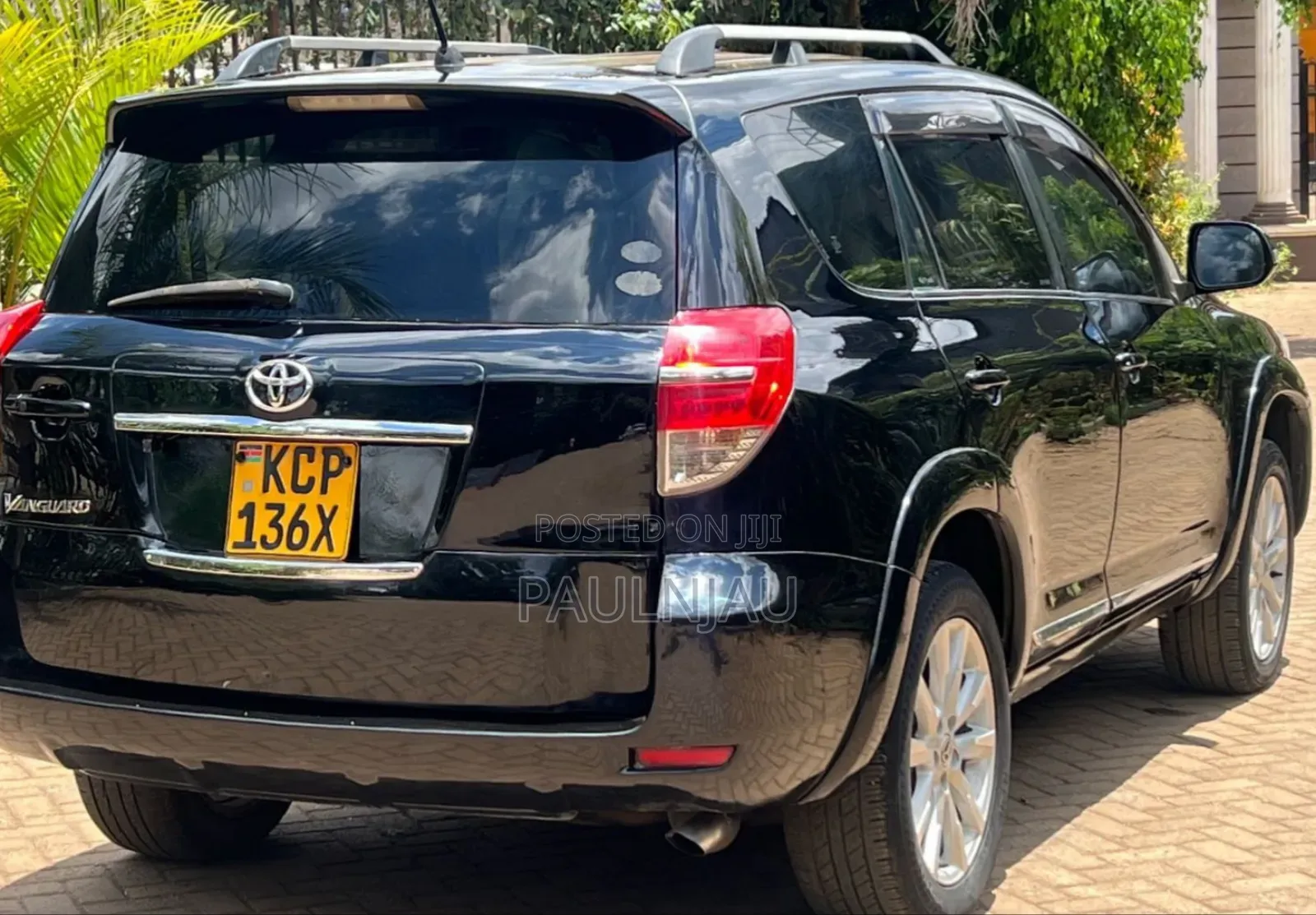 Toyota Vanguard 2010 Black
