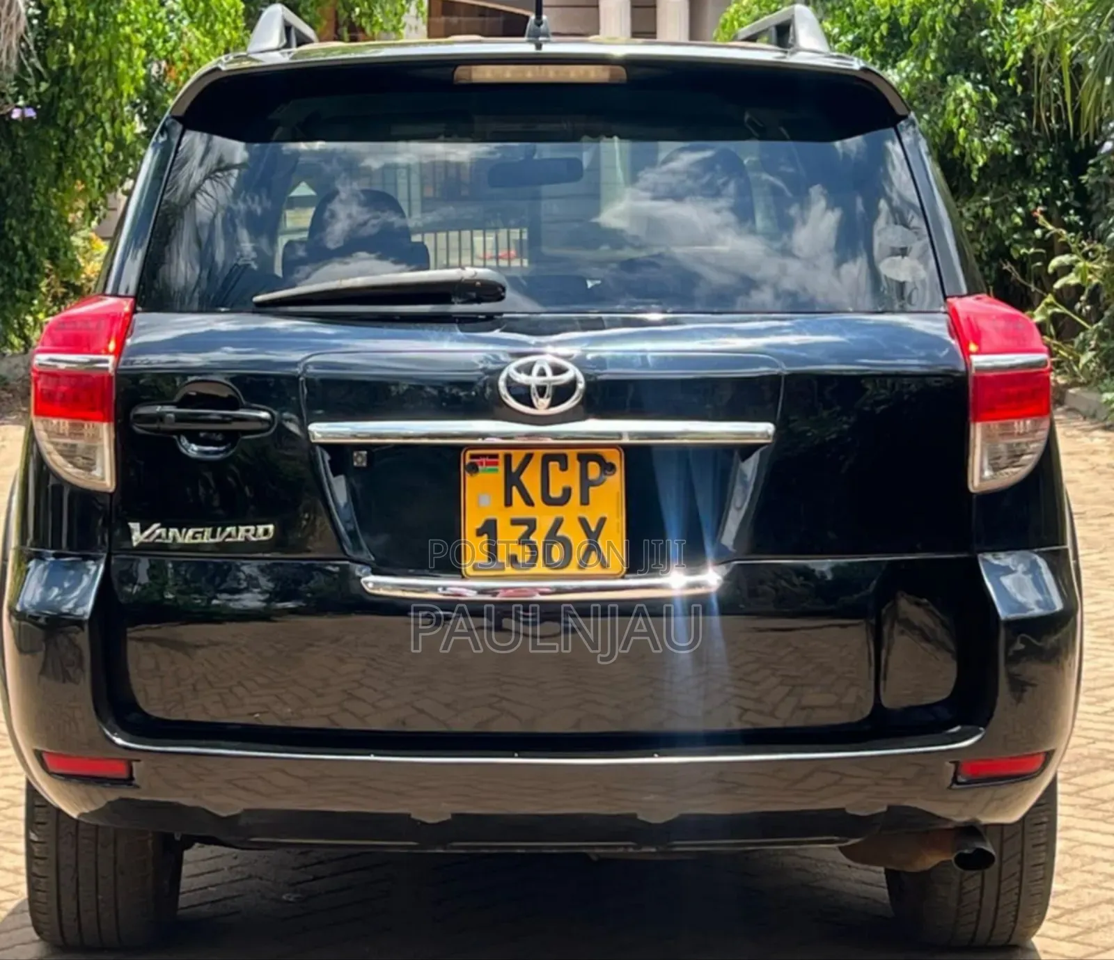 Toyota Vanguard 2010 Black