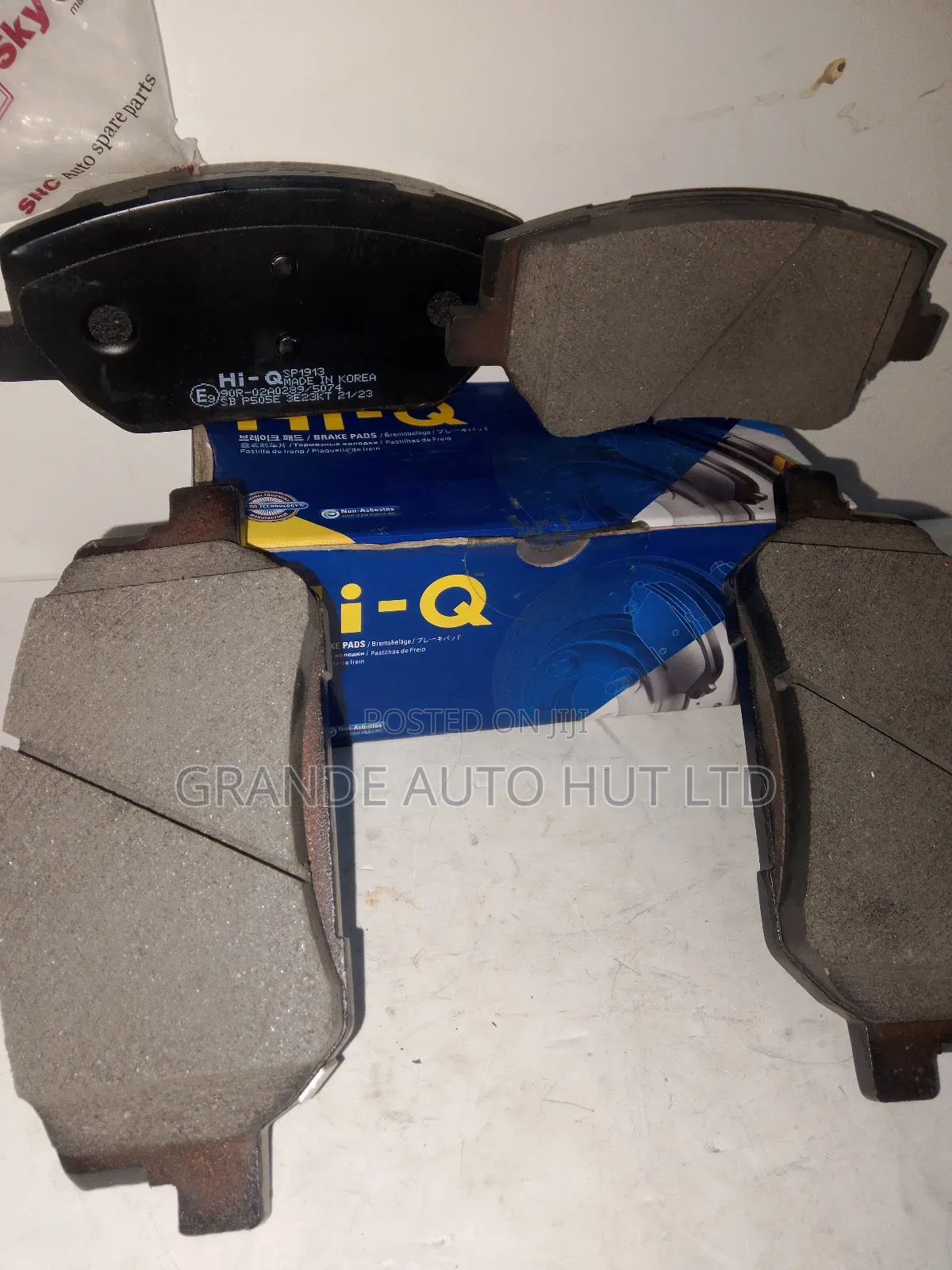 Front Brake Pads Hyundai Santa Fe 2018 (Hi-Q Brand)