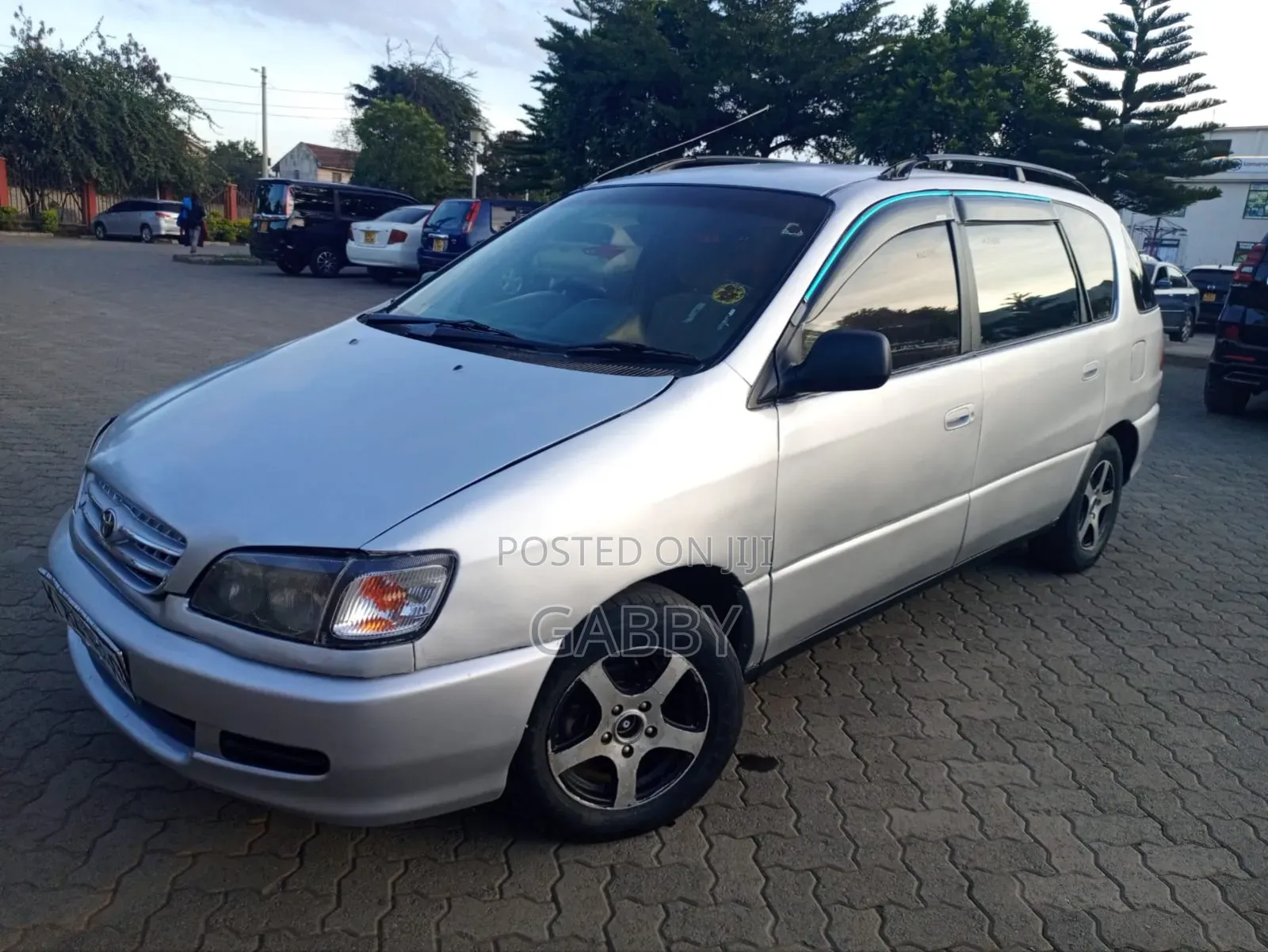 Toyota Ipsum 1990 Silver