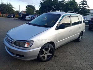 Toyota Ipsum 1990 Silver
