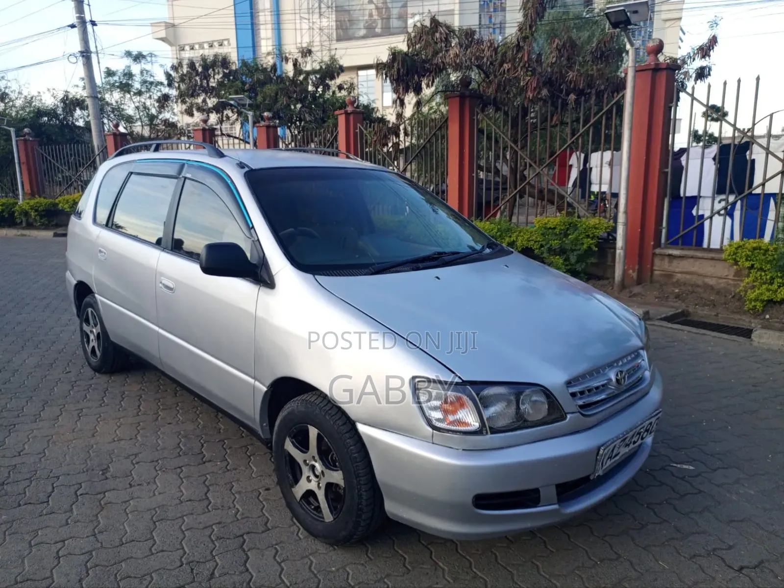 Toyota Ipsum 1990 Silver