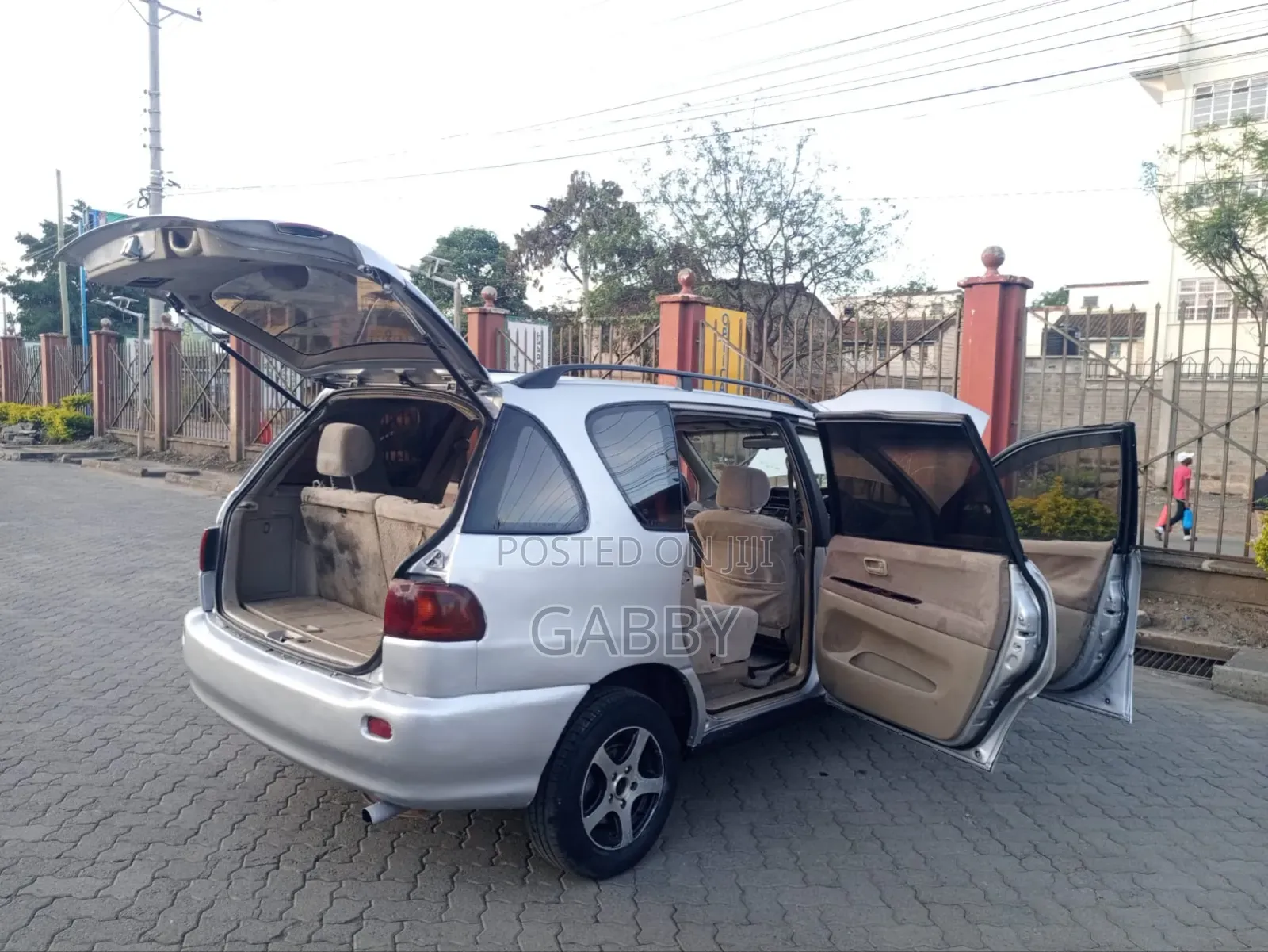 Toyota Ipsum 1990 Silver
