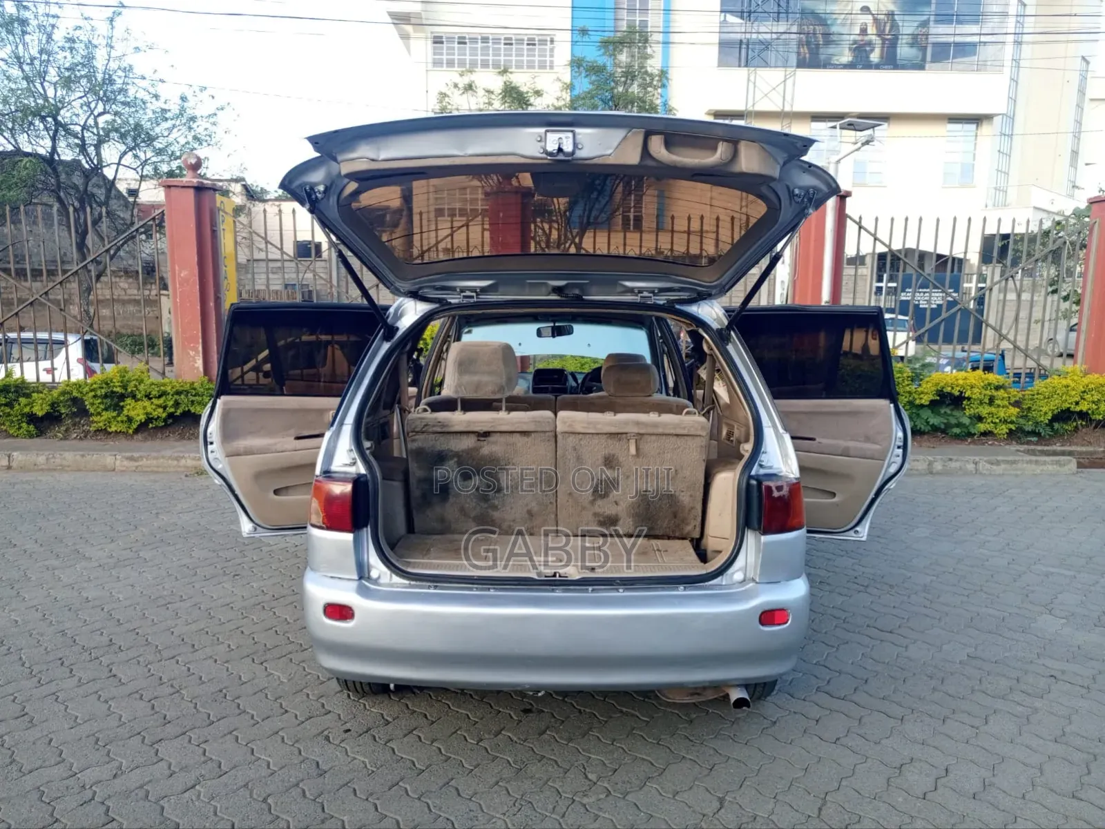 Toyota Ipsum 1990 Silver