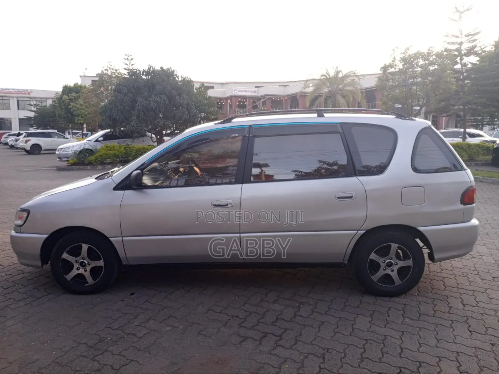 Toyota Ipsum 1990 Silver