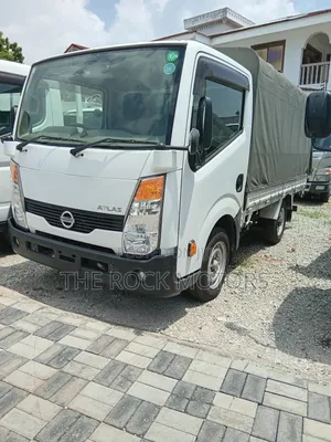 Nissan Atlas 2018