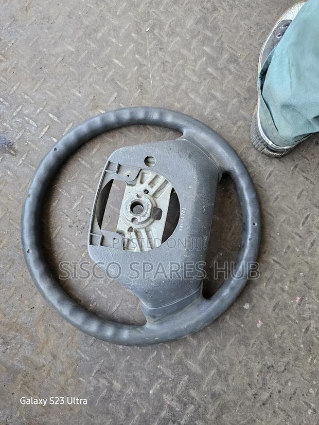 Steering Wheel Nissan Vanette - thumbnail 3