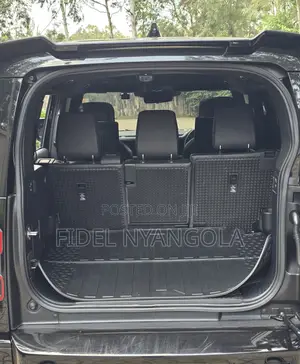 Land Rover Defender X-Dynamic SE 2022 Black