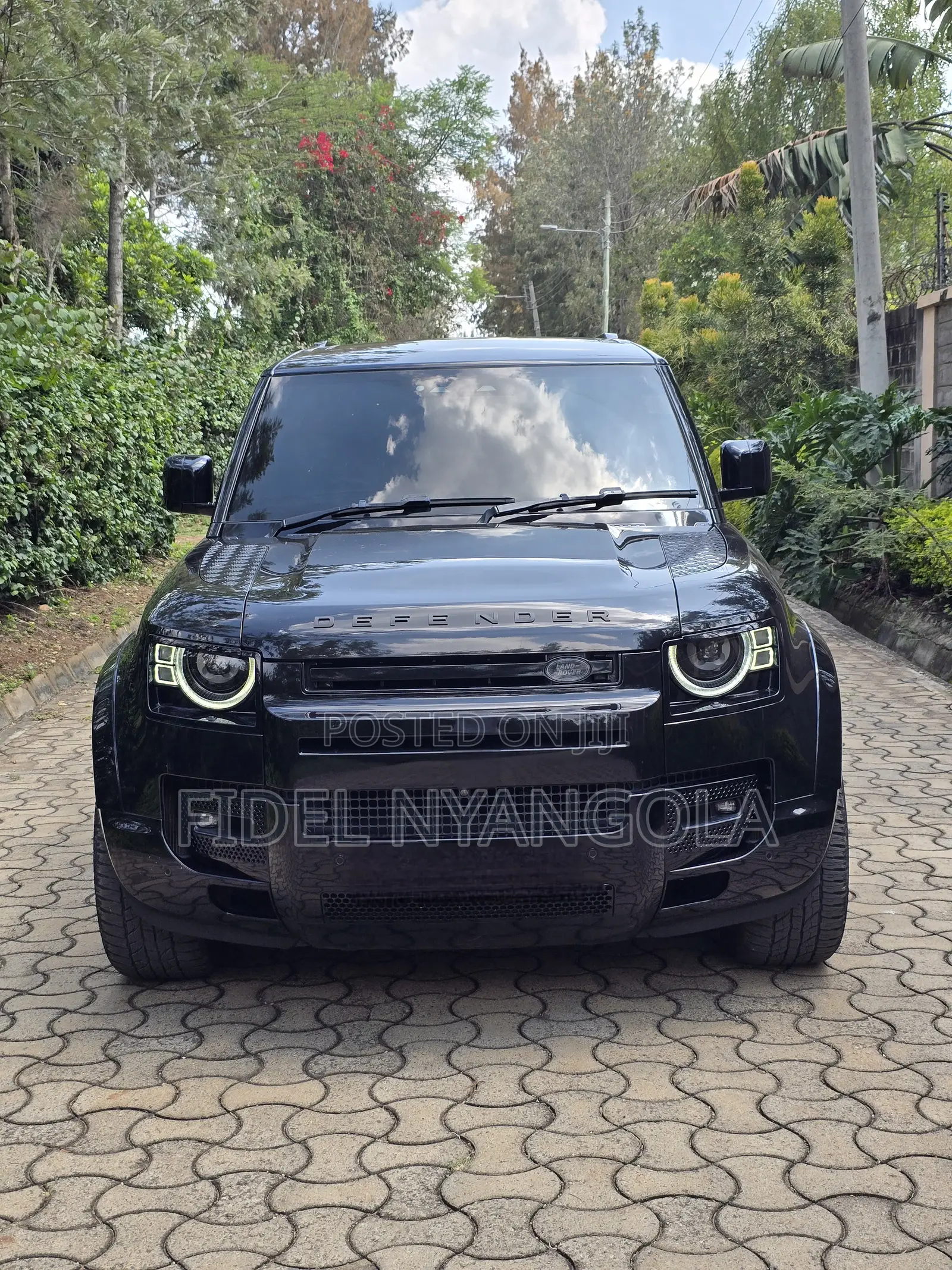 Land Rover Defender X-Dynamic SE 2022 Black