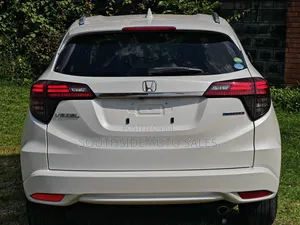 Honda Vezel 1.5 Hybrid 2WD 2019 Off white