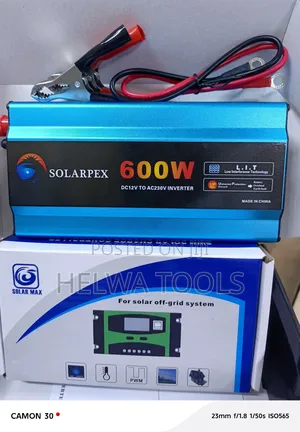 Power Inverter 600 Watts and 30a Charge Controller