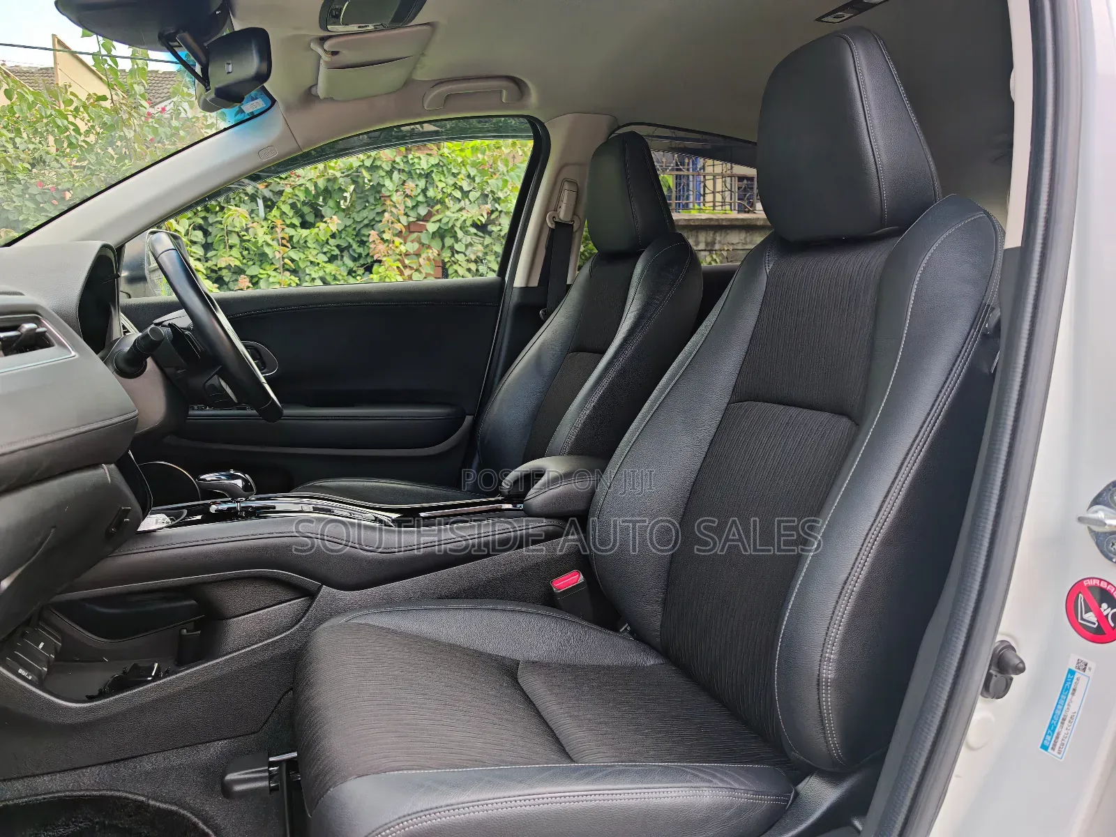 Honda Vezel 1.5 Hybrid 2WD 2019 Off white