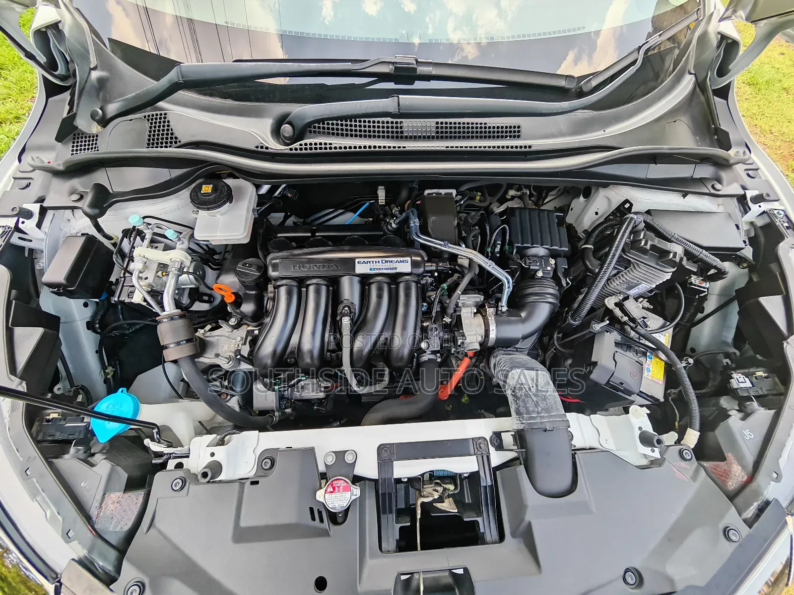 Honda Vezel 1.5 Hybrid 2WD 2019 Off white