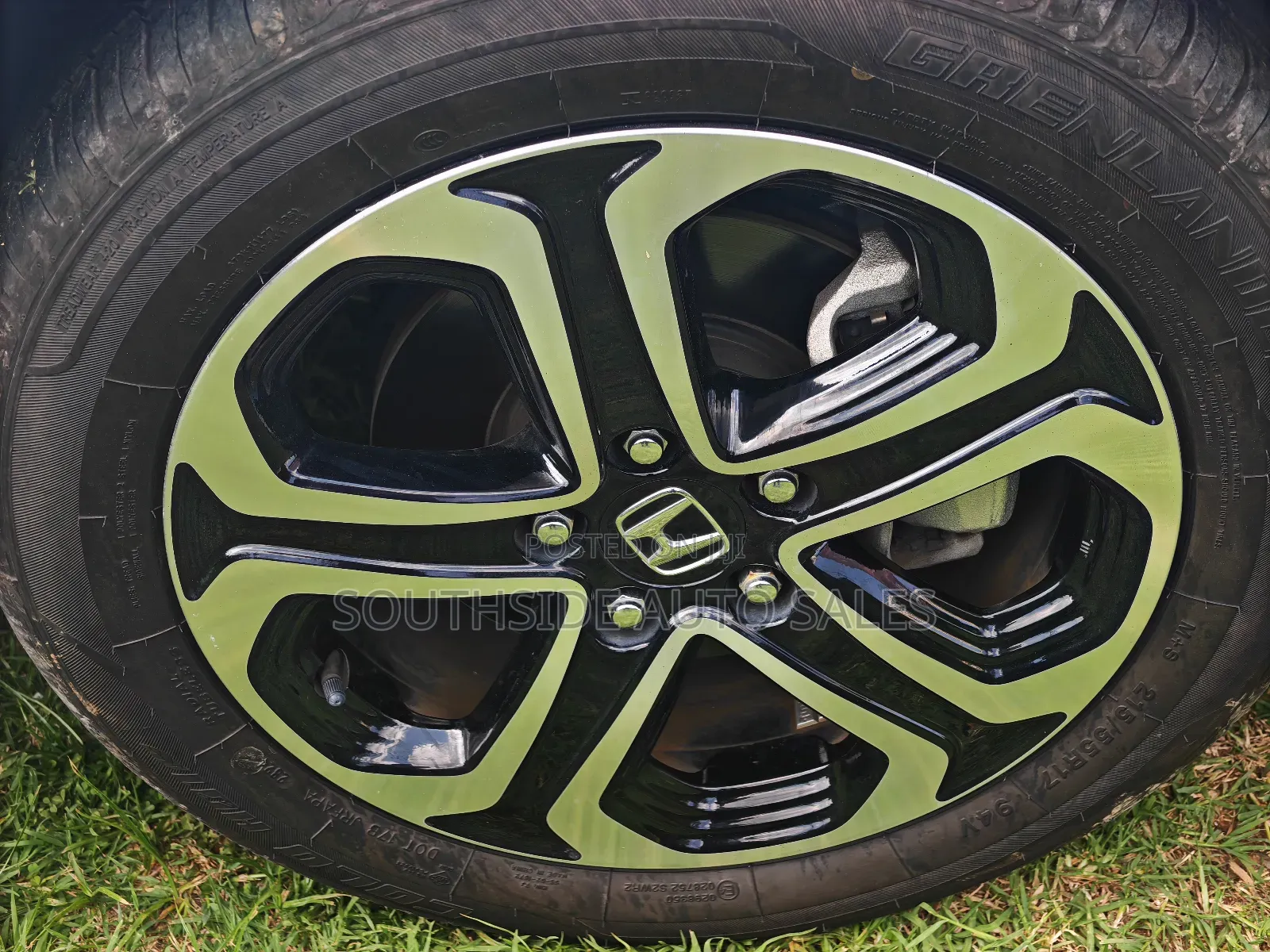 Honda Vezel 1.5 Hybrid 2WD 2019 Off white
