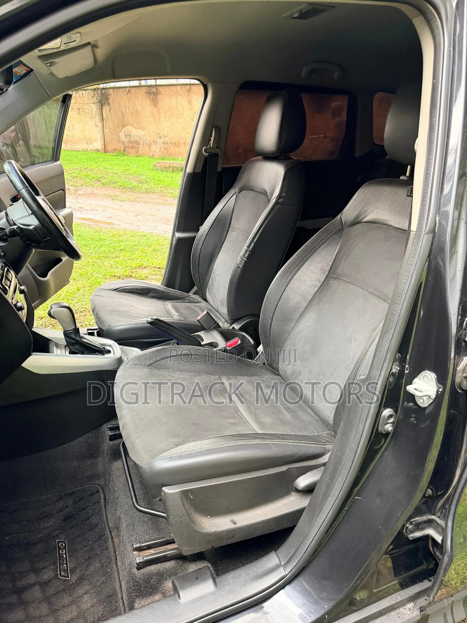 Suzuki Escudo 2016 Black