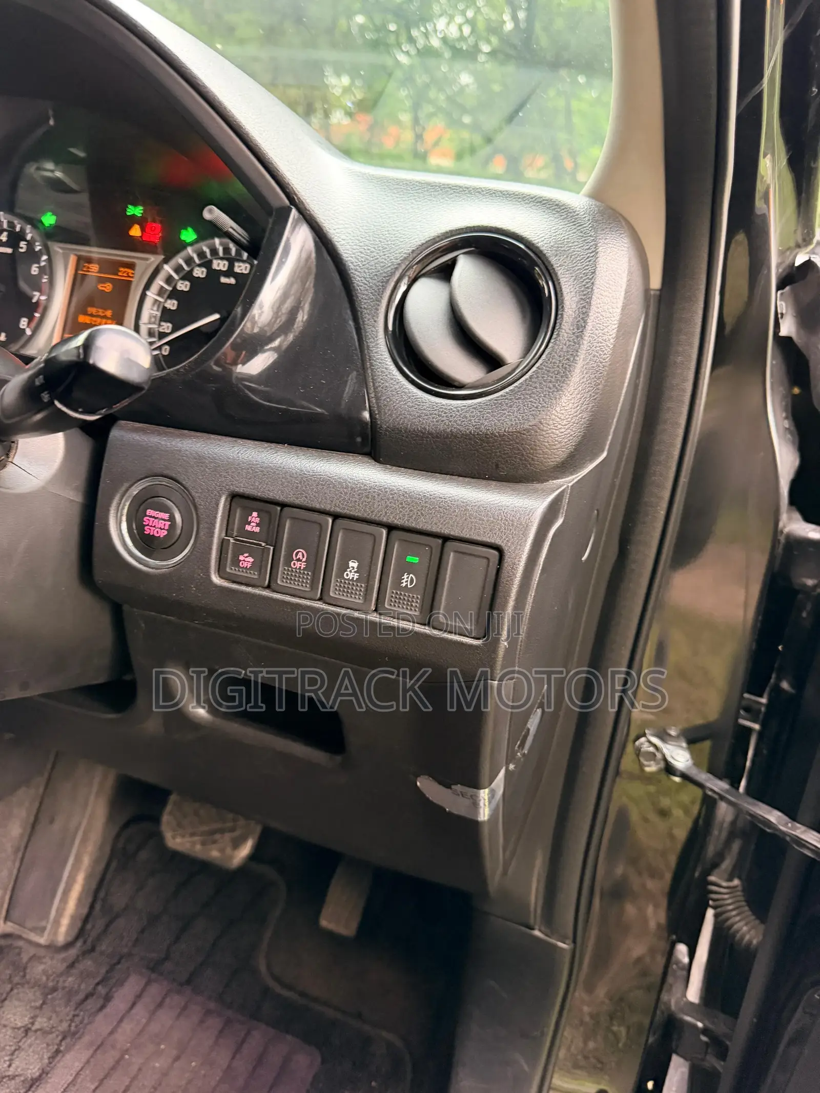 Suzuki Escudo 2016 Black