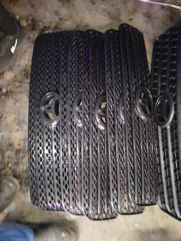 Toyota Succeed Grill Available - main view