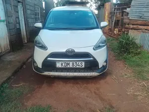 Toyota Sienta 2017 White