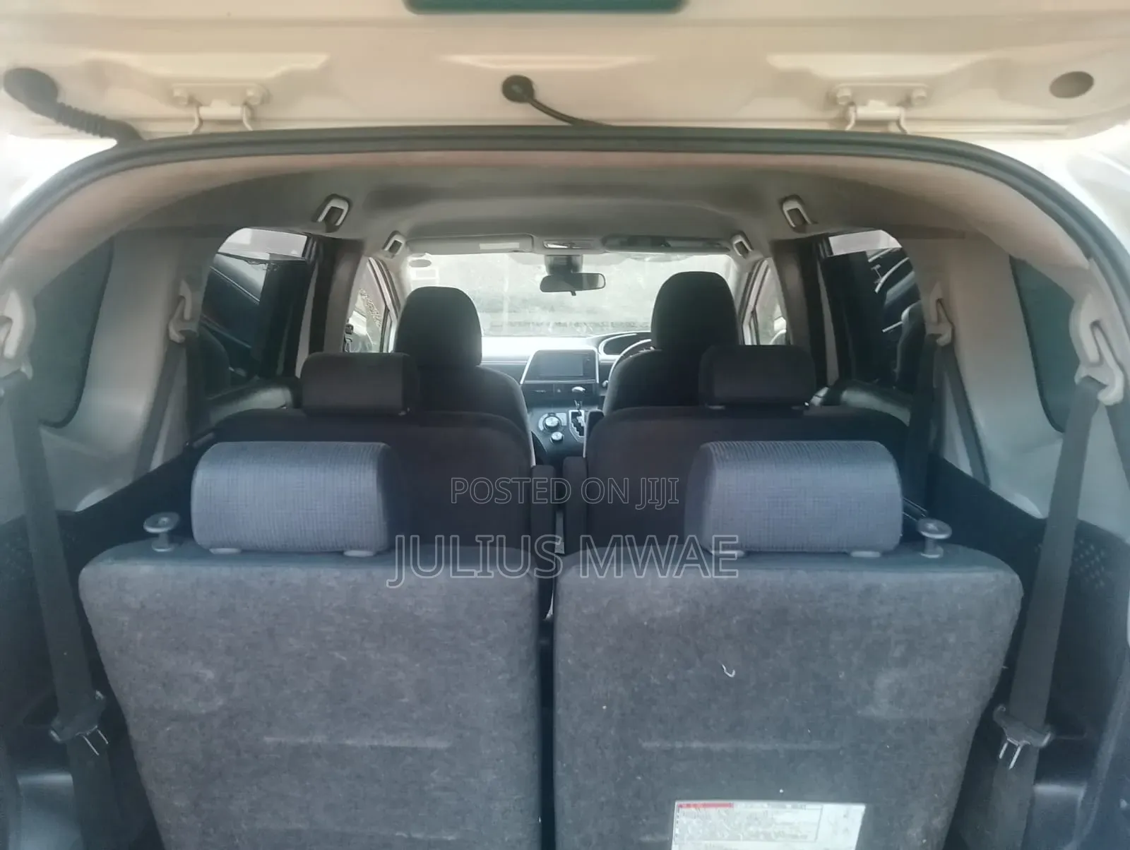 Toyota Sienta 2017 White