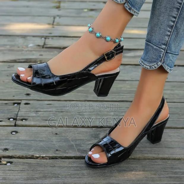 Tiptoe [36 - 43] - thumbnail 2