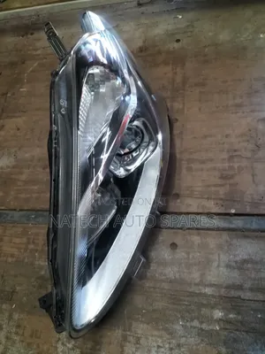Toyota Sienta 2014 Headlight Non Zenon