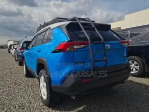 Toyota RAV4 2020 Blue