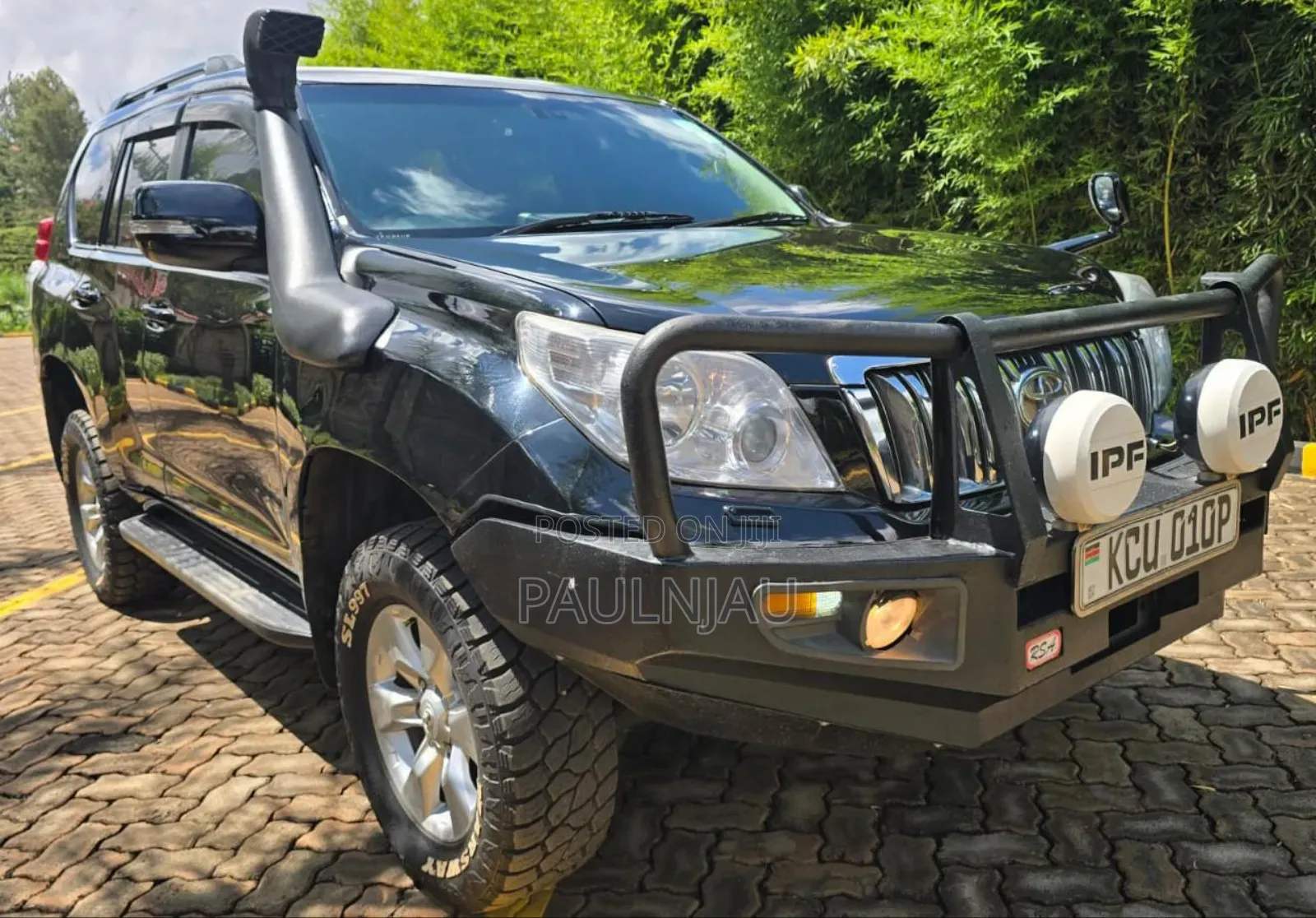 Toyota Land Cruiser Prado 2011